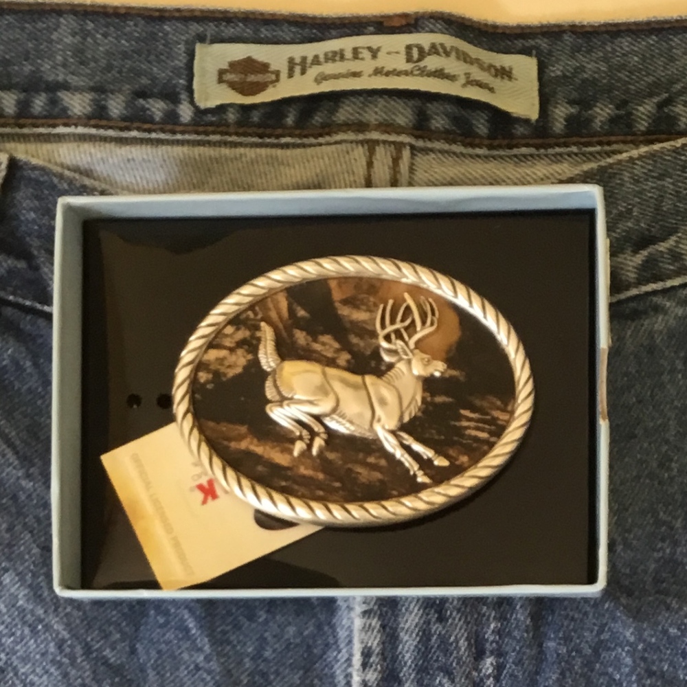 Nocona Western Oval Belt Buckle Roped Buck Deer